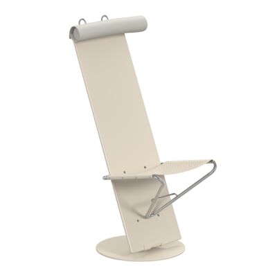 Lammhults_Planka_chair_lightbeige_offwhiteleathercushion_frontangle.png