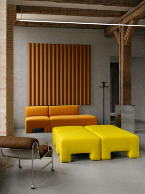 Lammhults_Geofanti_modularseating_orange_yellow_Sunny_armchair_chrome_brown_e02_1.jpg