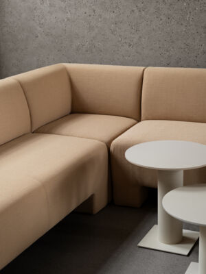 Lammhults_Geofanti_modular_sofa_ Ciao_table.jpg